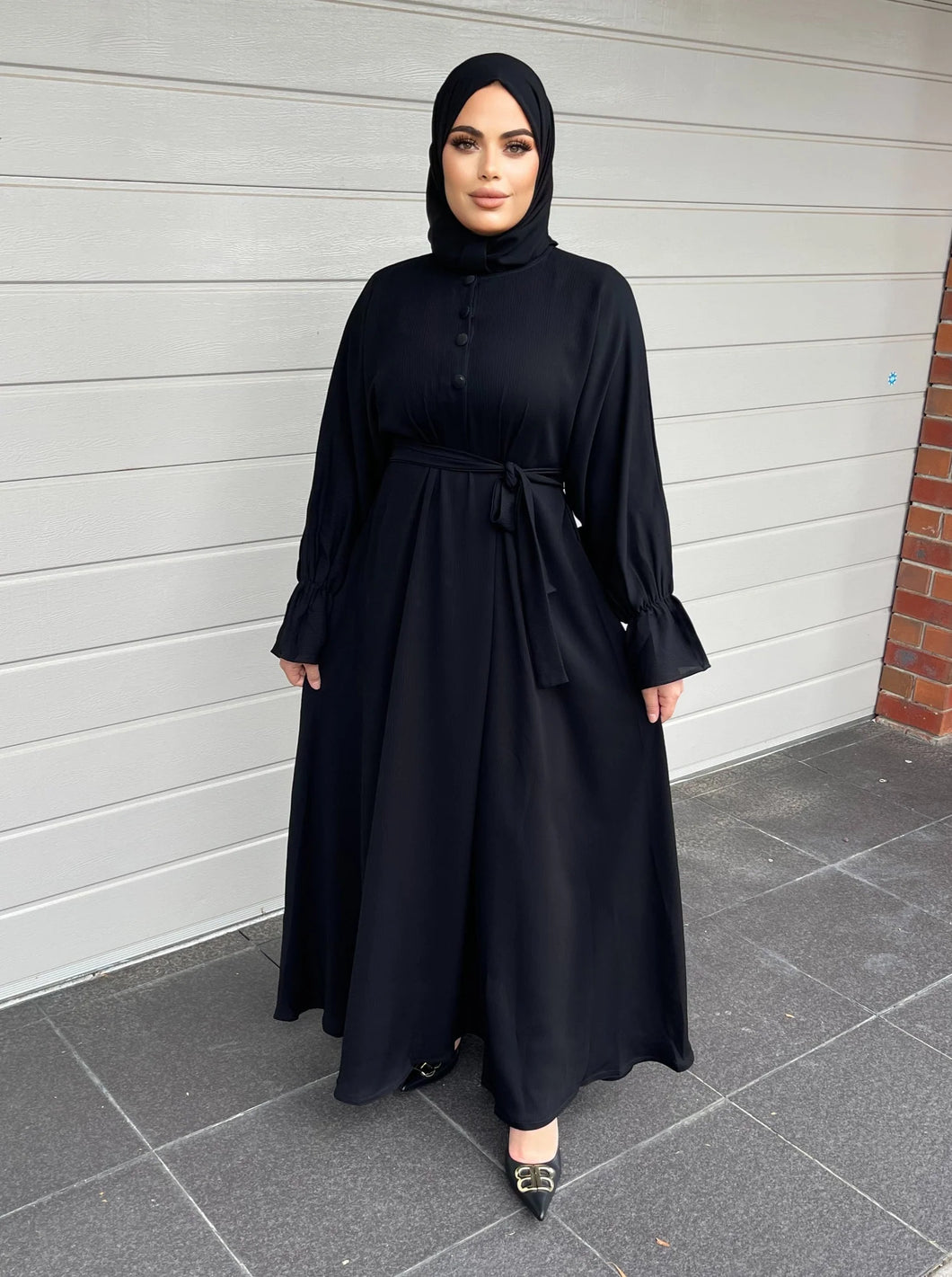 Lara Lux Abaya - Black (U.A.E)